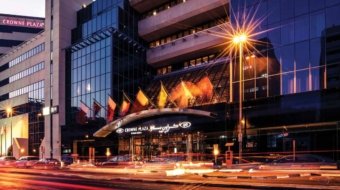 Crown Plaza Hotel-min